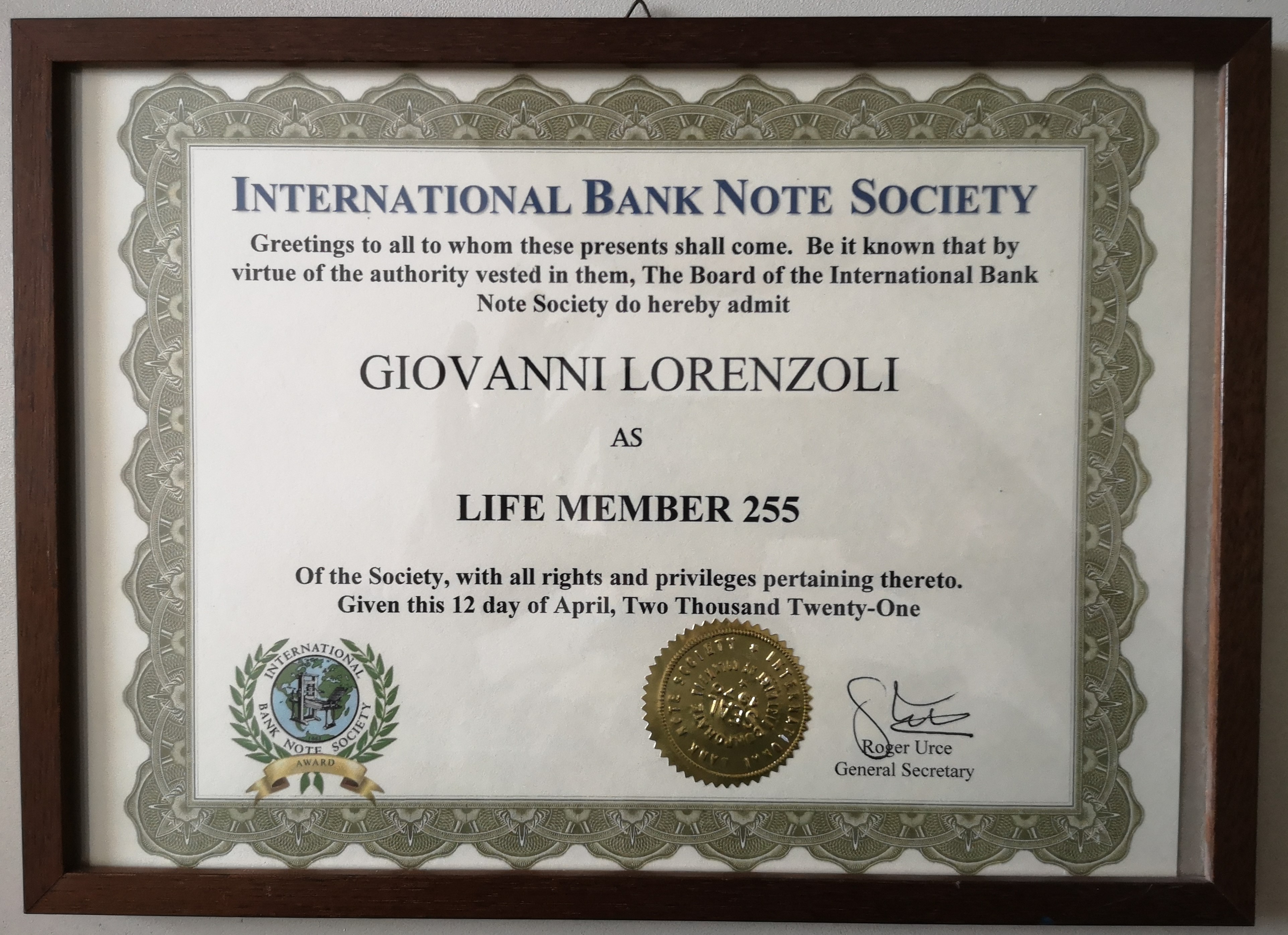 пожизненного члена" - International Banknote Society (Международного Банкнотного Общество).